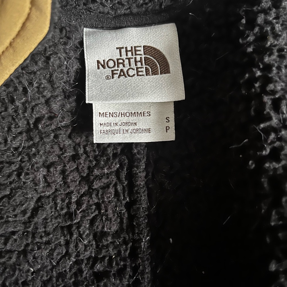 The north face men’s vest